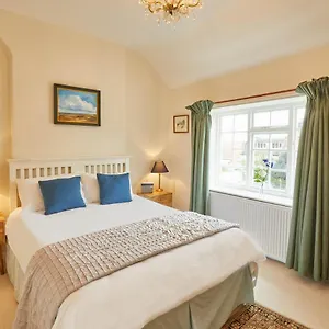 Host & - Robin 8 Willowgate Holiday home