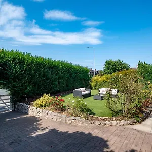  Holiday home Rose United Kingdom